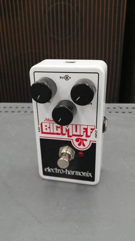 Pedale Electro Harmonix Nano Big Muff Pi effetti fuzz testato e funzionante... - Immagine 2 di 4