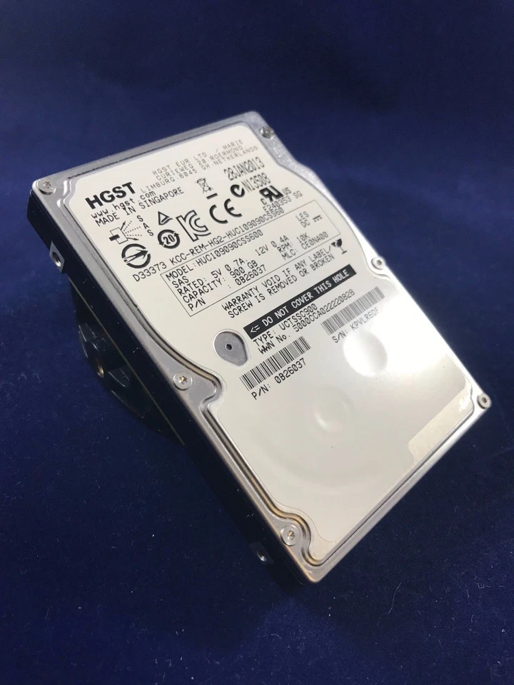 Netapp/Hitachi 900GB 2.5" Hard Drive HUC109090CSS600 6G SAS 10K SFF 0B26037 - Image 3 of 4