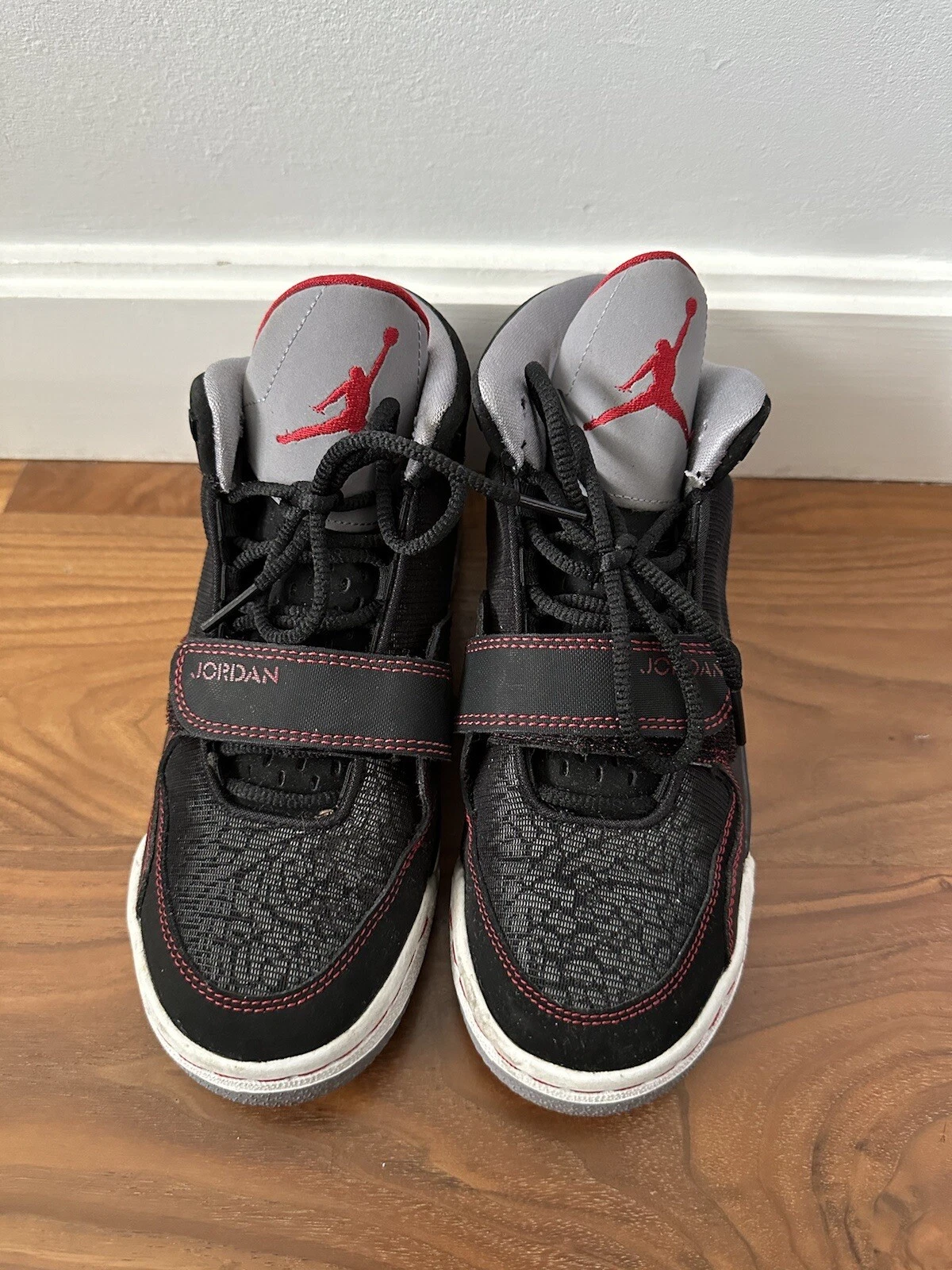 Scarpe da ragazzo Jordan V IV III nere cemento rosso taglia 4 5 UK 5US 37 5EU