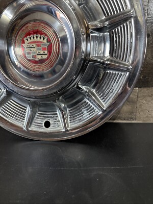 1957 Cadillac Eldorado Sombrero 57 HubCap 15