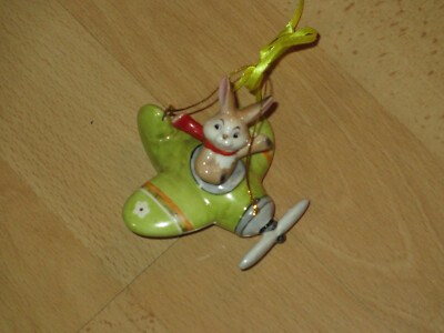 Goebel Hase im Flugzeug Neu Nr. 66-945-42-9 Ostern ohne Verpackung