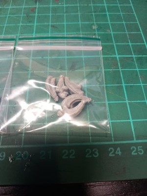 warhammer fantasy empire captain's feathers helmet spare bits