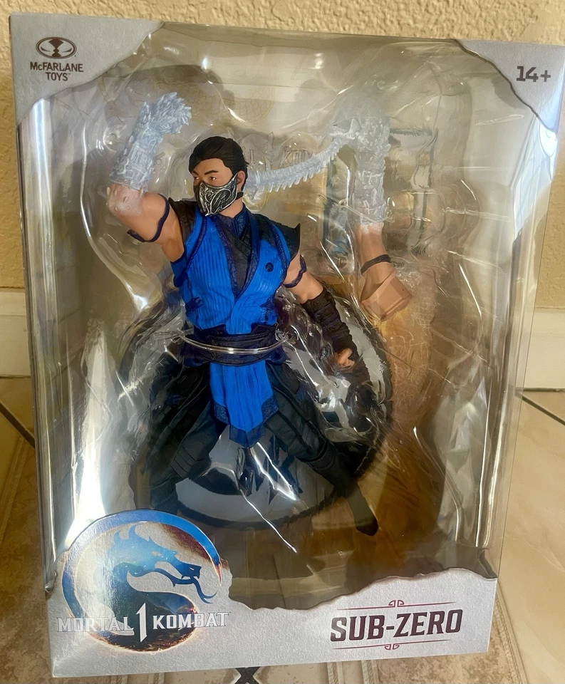 Figura posada Sub-Zero Mortal Kombat escala 1:6 Foto 3 de 4