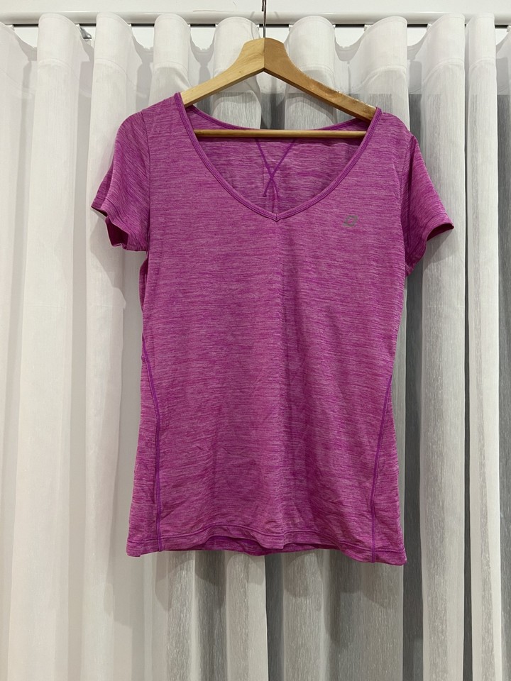 Lorna Jane Women's Short Sleeve Athletic V-Neck T-Shirt Purple Size S