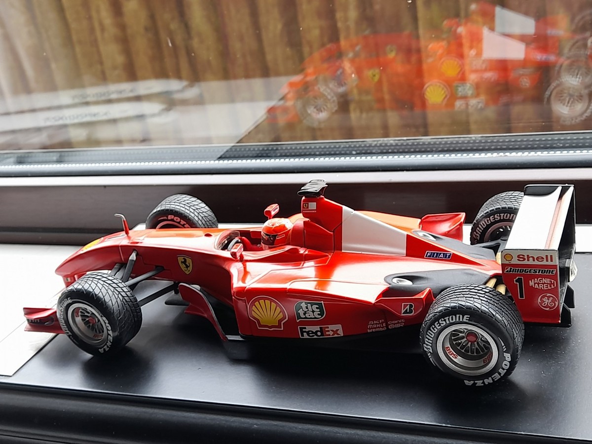 Ferrari F1 2001 WORLD CHAMPIONS 1/18ミニカー Hotwheels F1 model 1/18 Ferrari F2001 World Champions