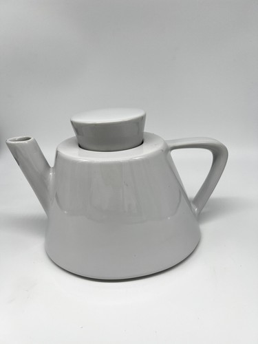 Ikea White Modern Style Tea Pot with Handle and Locking Lid #15199 Classic Large - Picture 4 of 5