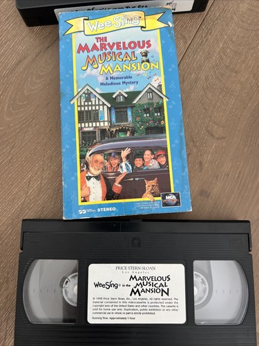 Wee Sing Together, Sillyville, Musical Mansion, Under the Sea VHS song book - Imagen 4 de 10