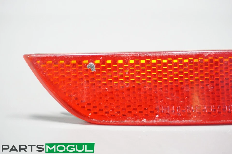 09-15 BMW 750i 750Li F01 F02 Reflector de marcador trasero izquierdo del lado del conductor OEM Foto 3 de 4