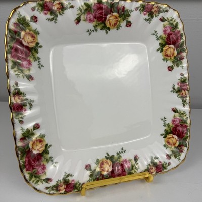 Royal Albert Old Country Roses Square Salad Dessert Plate Bone China Gold Trim