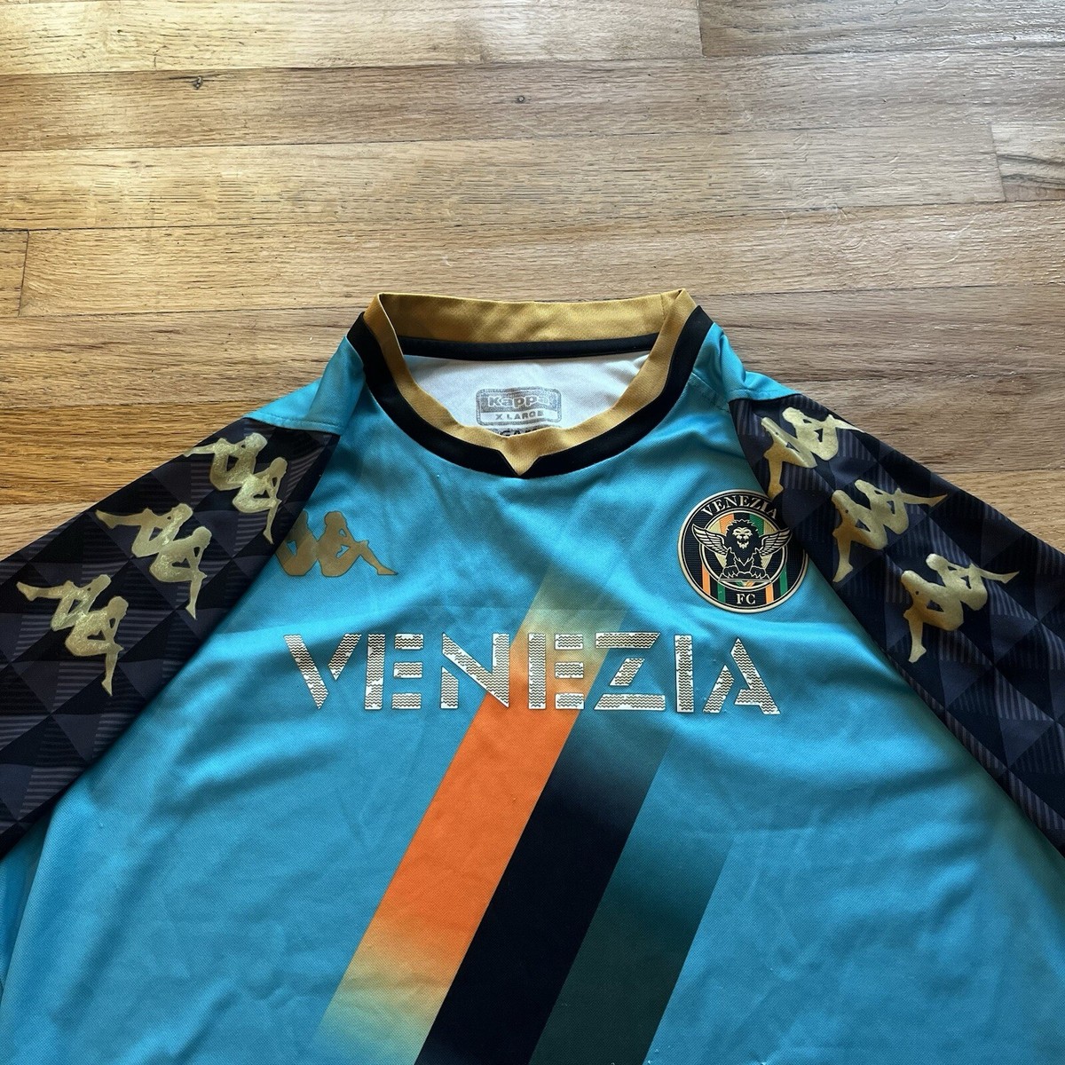 Kappa Venezia ジャージ カラフル 3rd Kappa Venezia ジャージ カラフル 3rd Venezia FC 2021/2022
