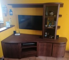 Mobile andino a onda  in massello costruito a mano con vetrinetta 