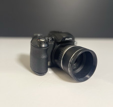 Fujifilm FinePix S1000fd 10.0MP Digital Bridge Camera 12x Optical Zoom