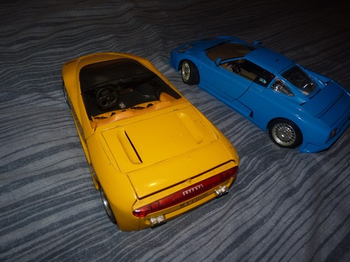 5x 1:18 Maisto/Bburago ecc auto pressofuse inc Ferrari, Bugatti, Lamborghini, A/F - Foto 6 di 9