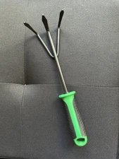Scott’s 13 Inch Garden Hand Cultivator Black (Metal) Green Handle, New, No Tags