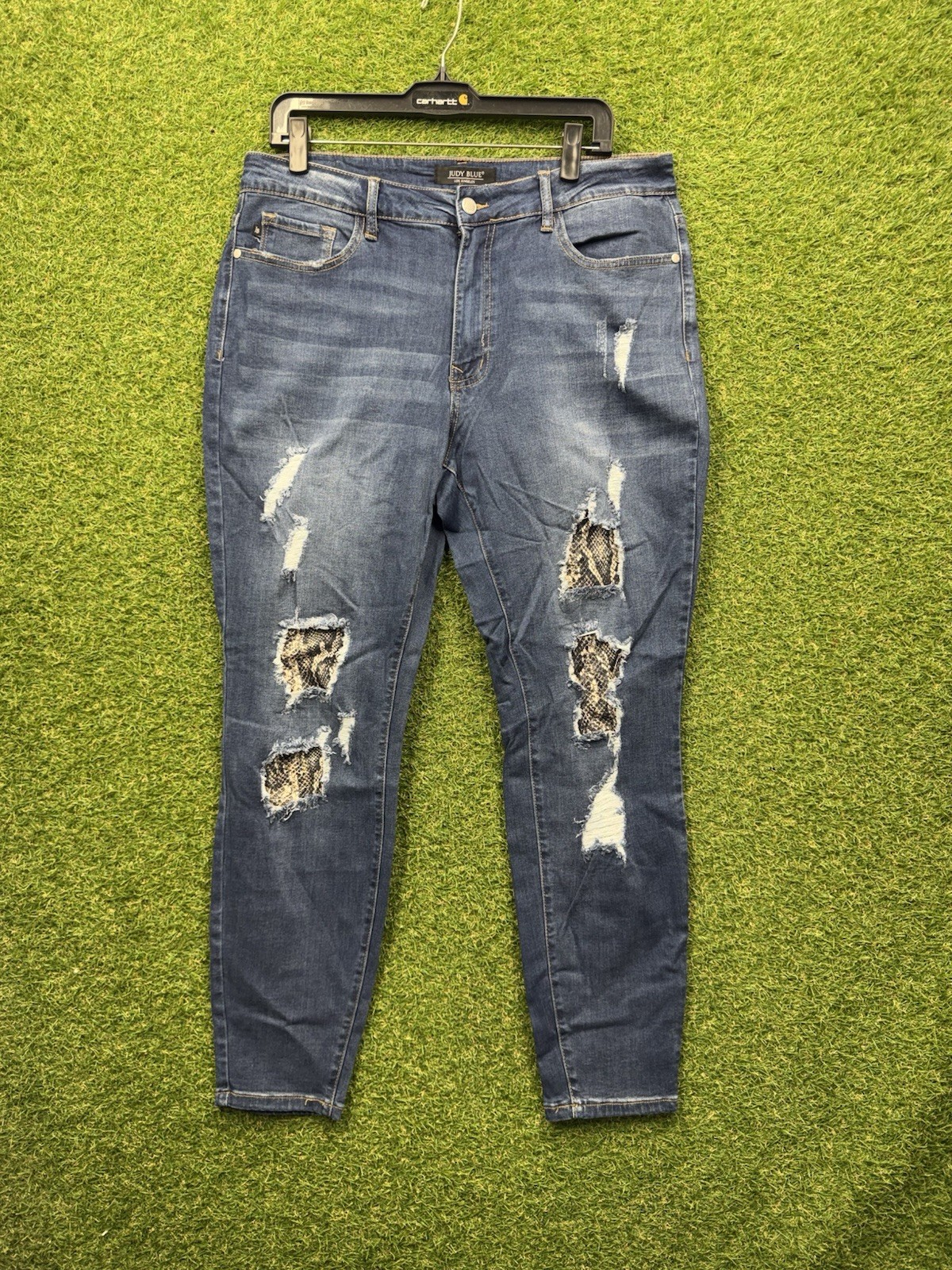 Judy Blue Jeans Womens 18W Python Patch Distresse… - image 1