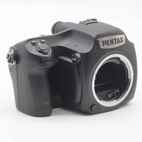 PENTAX Medium Format Digital SLR Camera 645Z Body - Picture 3 of 10