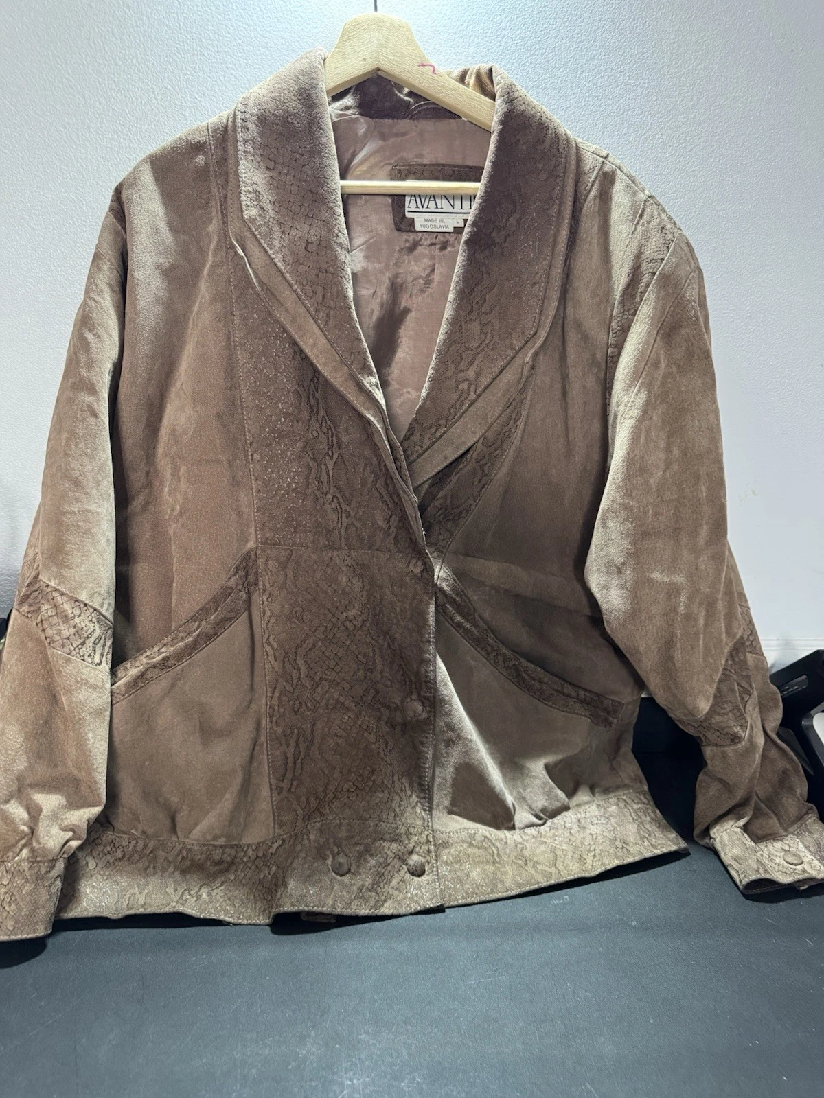 VINTAGE Avanti Leather Jacket Large Adult Brown Pig Suede Coat W/ Snake Print