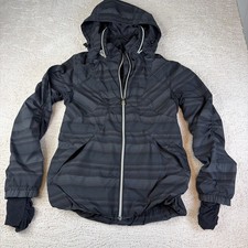 Women  s Lululemon Size 6 Run Hustle Jacket Hooded Ruched Windbreaker