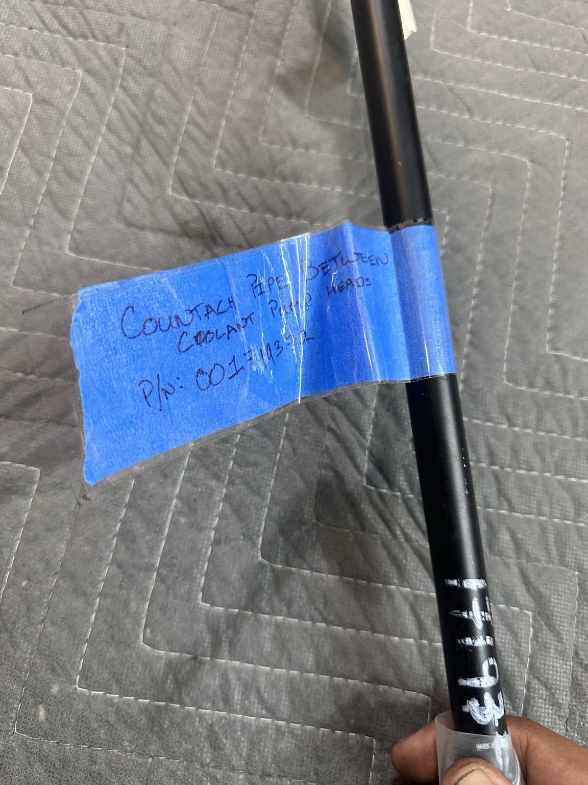 Lamborghini Countach 5000 s 1984 Pipe Between Coolant Pump Heads ( 001719372 )