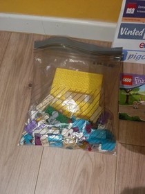 Lego Friends 41085 - The Veterinary Clinic (WITH BOX and INSTRUCTIONS)