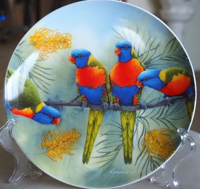 Maxwell & Williams Lorikeets Plate - Birds of Australia -  8'' Diam.
