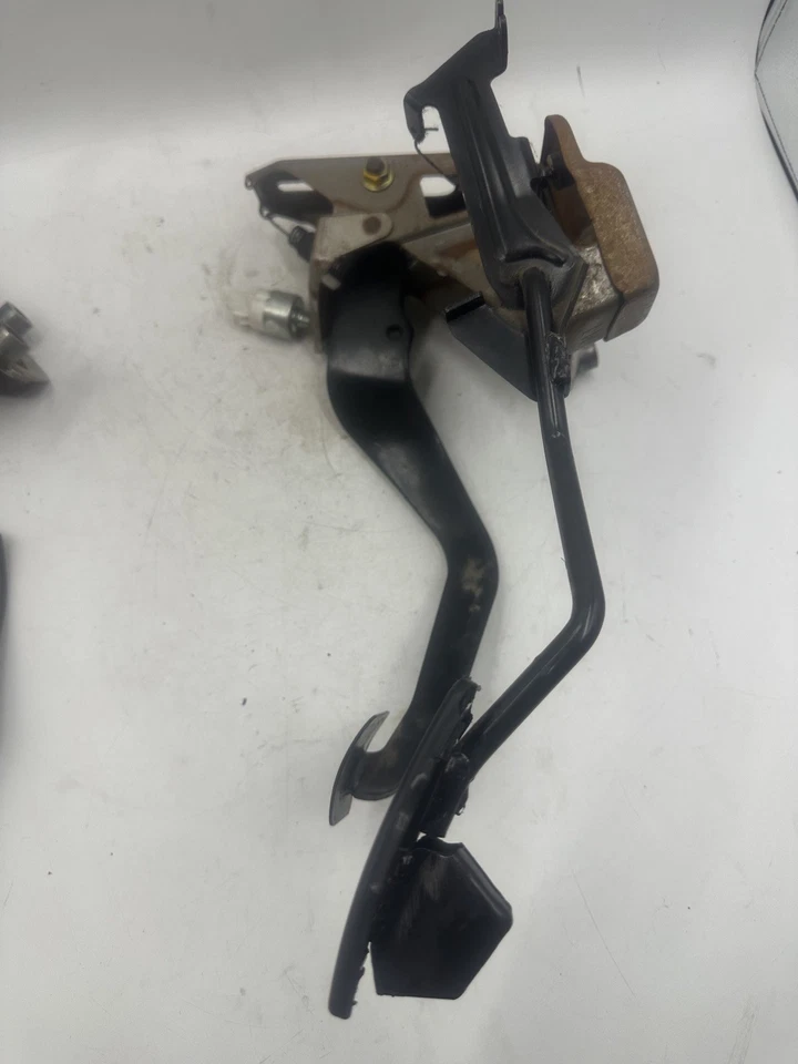 94-01 ACURA INTEGRA 92-00 CIVIC DEL SOL OEM PEDAL EMBRAGUE FRENO GAS MANUAL 5 VELOCIDADES Foto 3 de 4