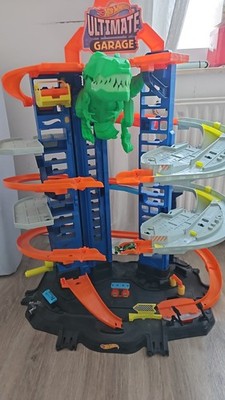 Hot Wheels Megacity Parkgarage mit T-Rex-Angriff