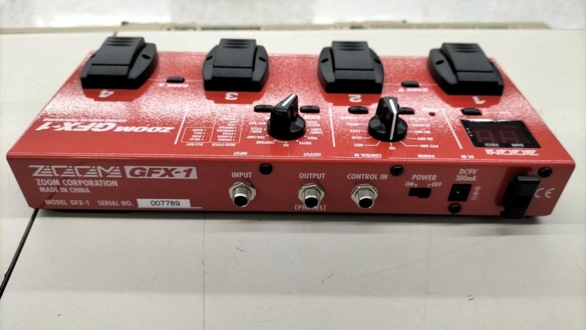 Zoom GFX-1 Multi-Effects Guitar Effect Pedal for sale online