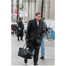 Person of Interest Jim Caviezel as John Carrying Bag 8 x 10 inch photo