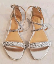 Jewel Badgley Mischka Osome Glitter Flat Sandals Size 7.5 New