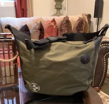 Ralph Lauren Mens RLX Xtreme Waterproof Messenger Bag Tizip O-Range Olive Green