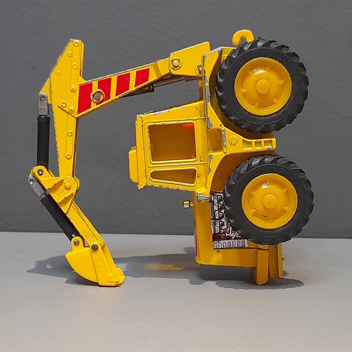 Retro Matchbox Super Kings Excavator Tractor With Back Hoe Digger