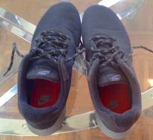 nike comfort footbed mens