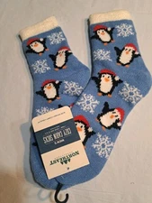 Northeast Outfitters Mens Cozy Cabin Socks Large Dancing Penguin Crew Blue New