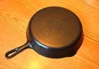VINTAGE GRISWOLD #9 CAST IRON SKILLET MEDIUM BLOCK LOGO "VERY NICE"