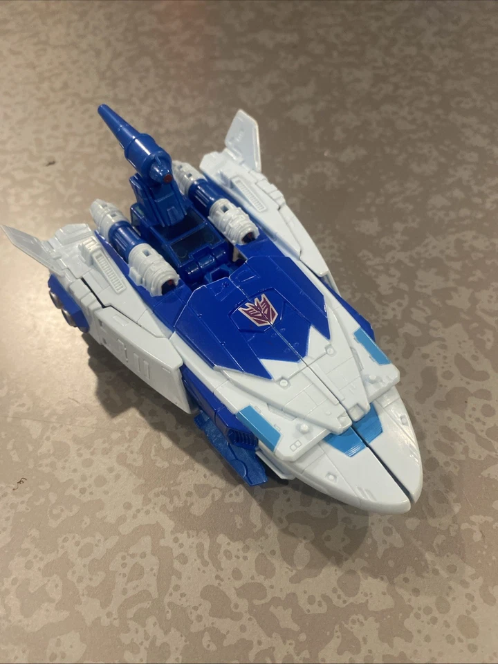 Transformers Titans Return Deluxe Class Scourge (más una pistola extra) Foto 3 de 3