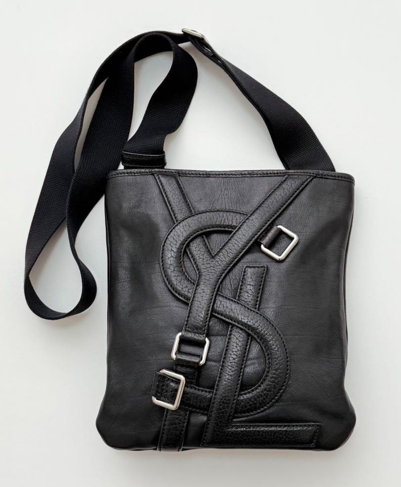 [Ecc+5 con borsa portaoggetti] Borsa messenger Yves Saint Laurent Vavin in pelle nera