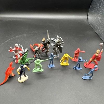 17 Vtg. Plastic Figure Medieval, Dragon, Soldiers, Police Firefighters Mix Color