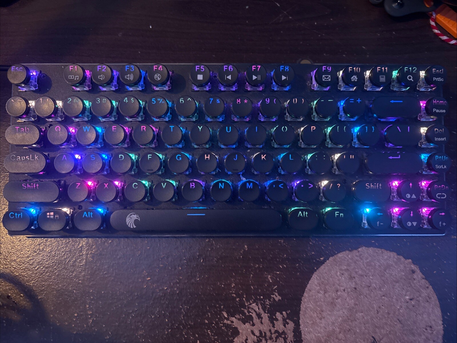 Blue Switch Mechanical Keyboard for Optimal Typing Experience-image