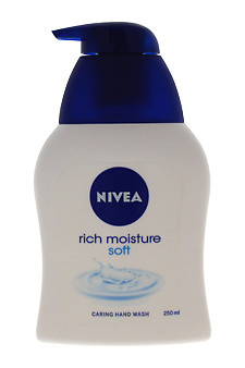 nivea rich moisture soft