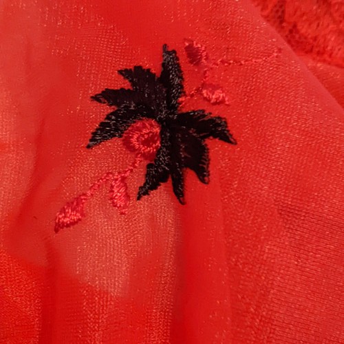 Vintage 1950s Strutwear Embroidered Slip Nightie Size 36 Red Black Floral Nylon - Picture 8 of 8