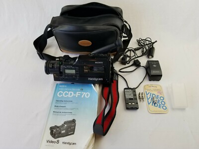 Sony CCD-F70 Camcorder and Accessories. 2 batteries, case FOR PARTS NOT WORKING