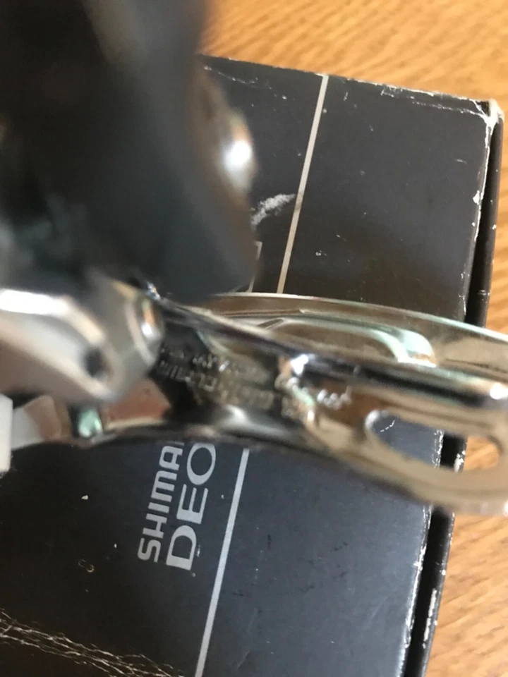 SHIMANO DEORE XT  31.8 FRONT MECH FD-739 TOP PULL TOP SWING NEW ON BOX - Image 4 of 4