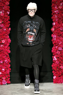 Givenchy Riccardo Tisci FW11 Oversized Black Wool Pleated Shorts