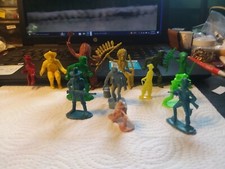 13 Different Vintage Cowboy/Indian Figures