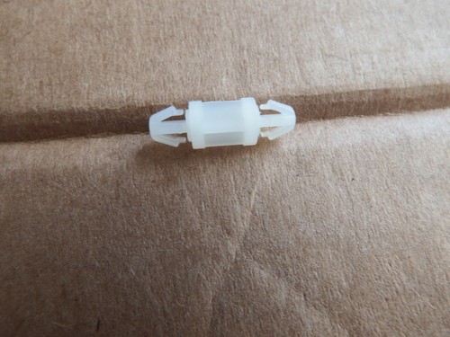 Duratool - DTRDLSP-1-8M - PCB Support, Locking Post, 4mm x 8mm x 4mm, 50 pack - Picture 2 of 2