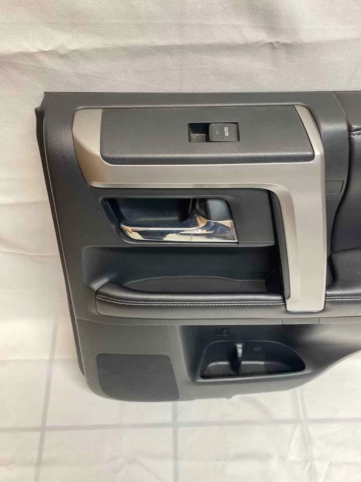 丰田 4runner 门板饰边 2014 2016 后右侧侧侧边机 assy 原始设备制造商 6763035C40C0 — 第 2/4 张图片