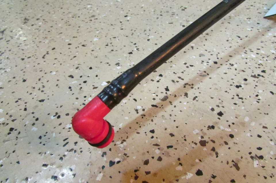 Maserati 3200 GT, Fuel Return Line, New, P/N 389200124 - Image 3 of 4