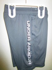 New Under Armour Boys athletic shorts, size YXS