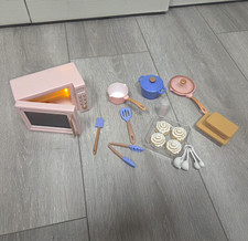 Pink Battery Powered Toy Kitchen Microwave Set w/ Pots Pans Utensils